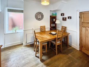 Dining area- click for photo gallery